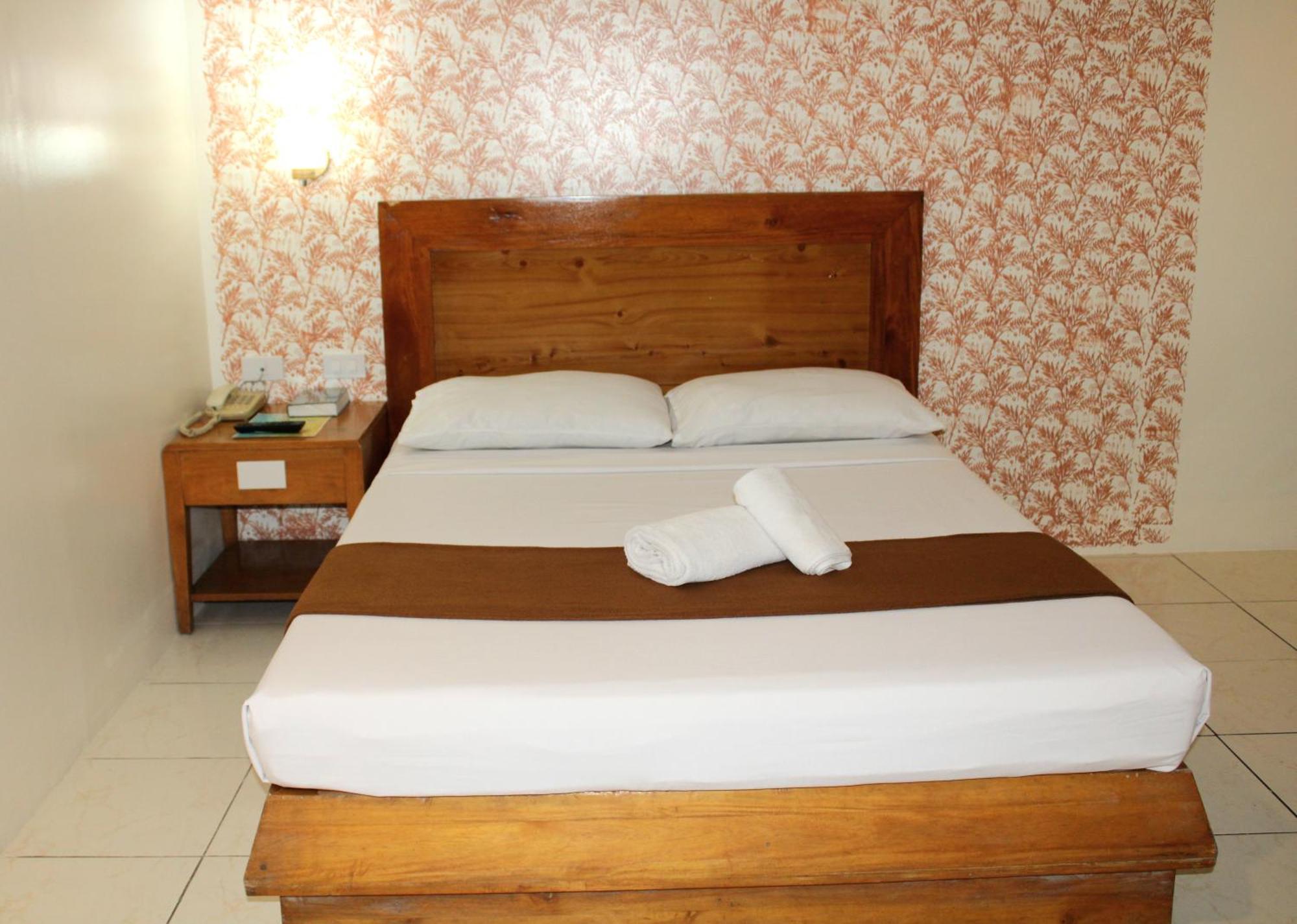 Rosas Garden Hotel Manila Dış mekan fotoğraf