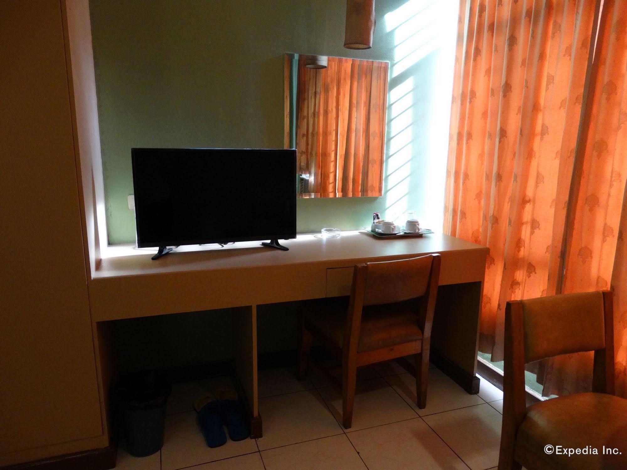 Rosas Garden Hotel Manila Dış mekan fotoğraf